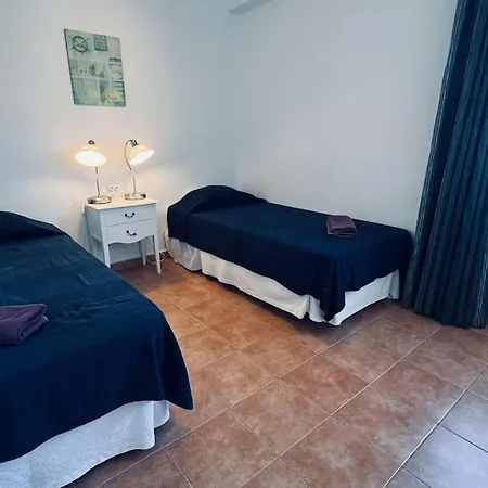 Sb Tahiti, * Nerja